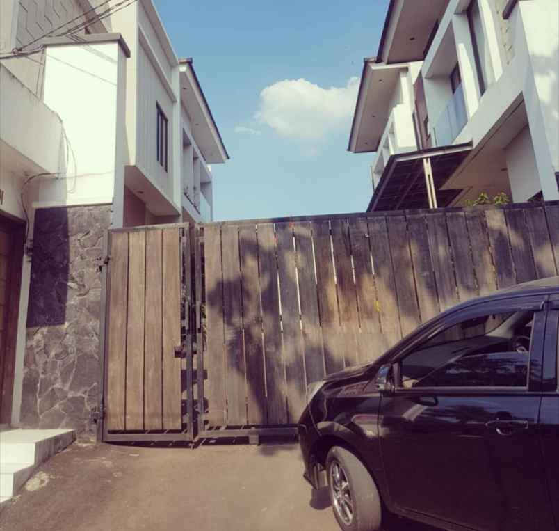 dijual rumah aitu gintung hills