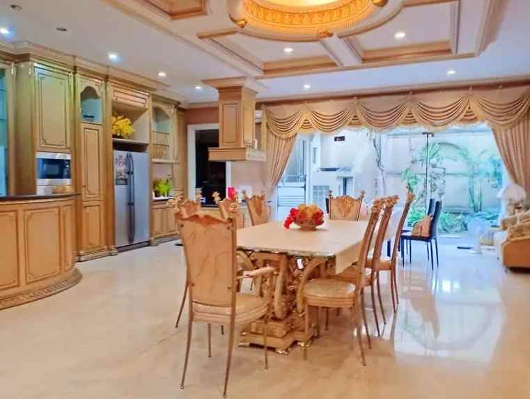 dijual rumah araya galaxy bumi permai