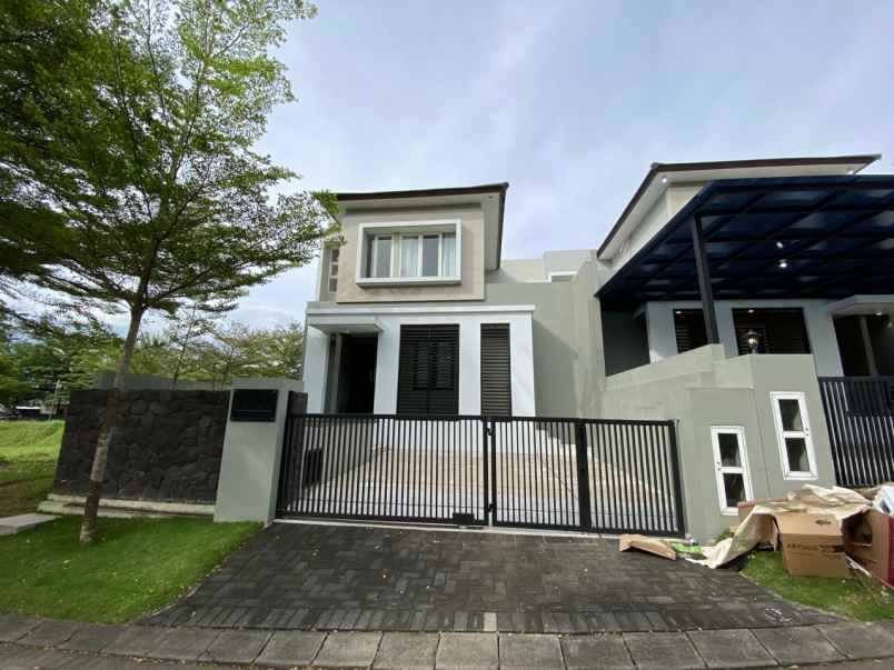 dijual rumah araya malang