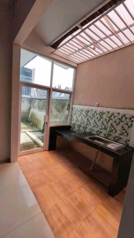 dijual rumah argomulyo