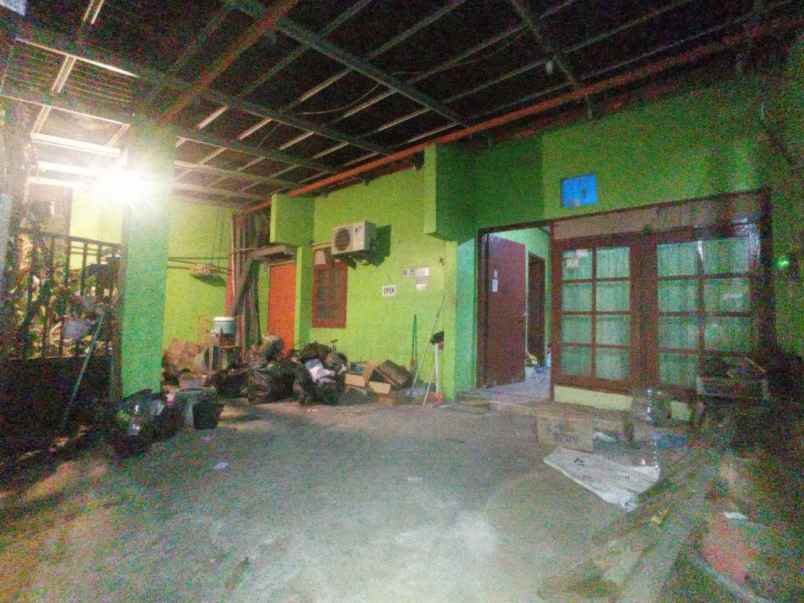 dijual rumah babatan indah surabaya