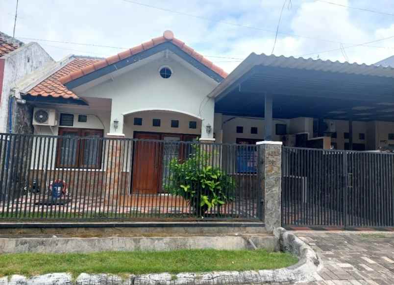 dijual rumah babatan pratama wiyung