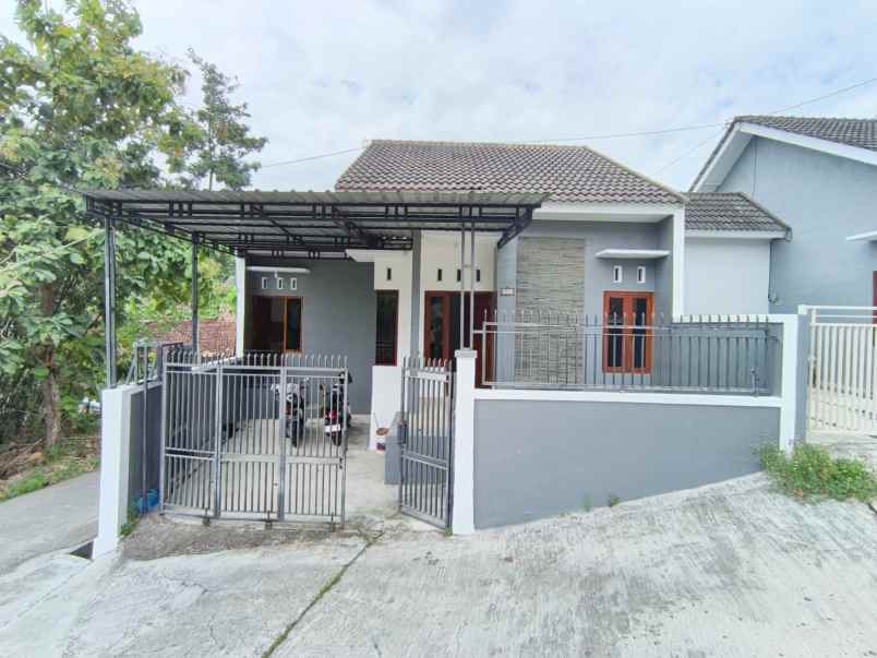 dijual rumah balecatur gamping sleman