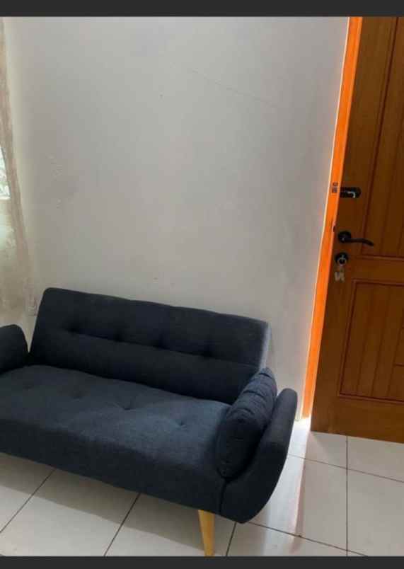 dijual rumah bambu apus