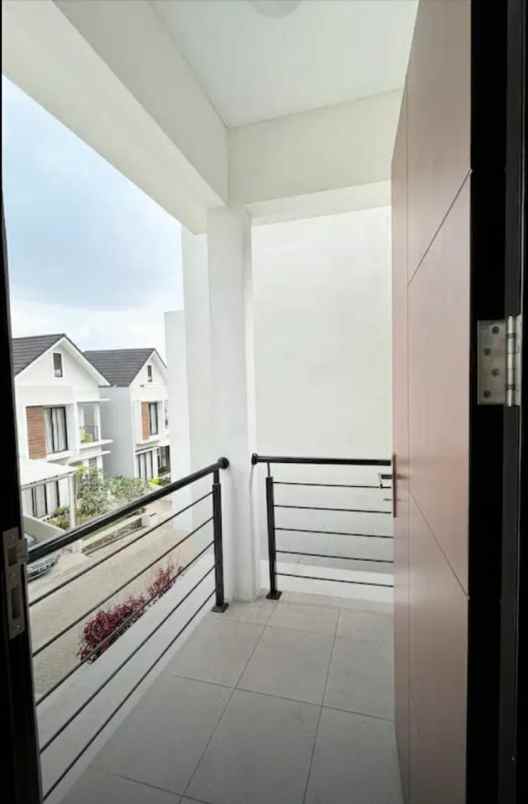 dijual rumah bandung city light