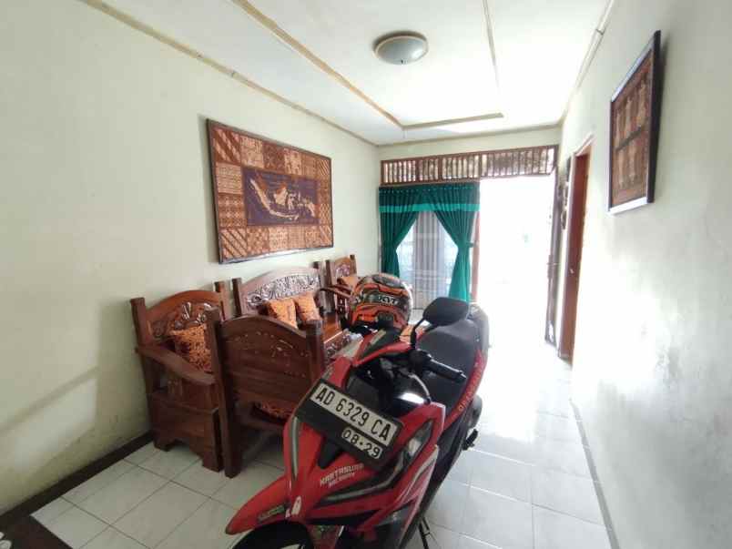 dijual rumah banjarsari surakarta