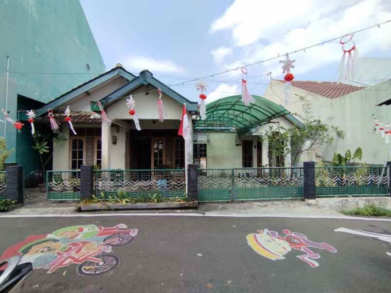 dijual rumah banjarsari surakarta