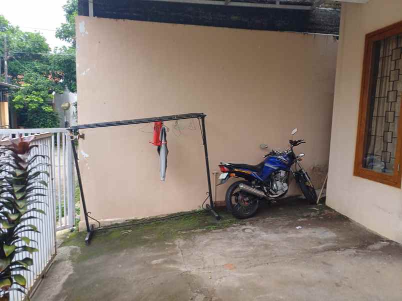 dijual rumah banyumanik