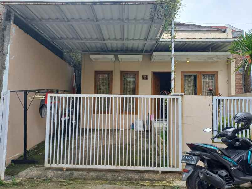 dijual rumah banyumanik