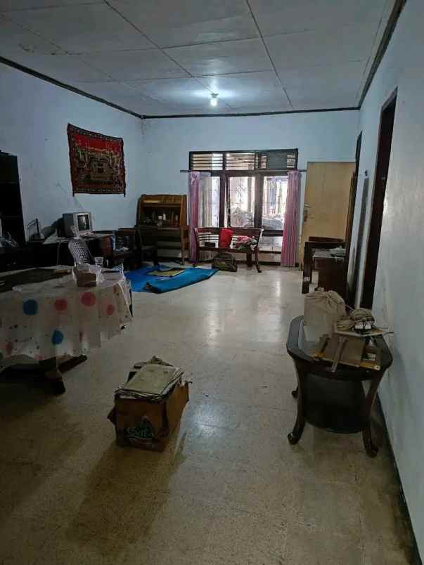 dijual rumah baratajaya kec gubeng