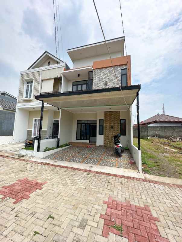 dijual rumah baru di jatimakmur