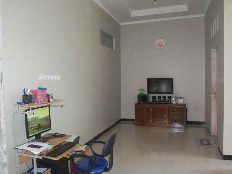 dijual rumah baru ditengah kota karawang