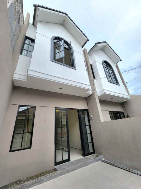 dijual rumah baruk surabaya