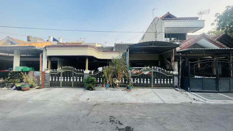 dijual rumah baruk utara surabaya