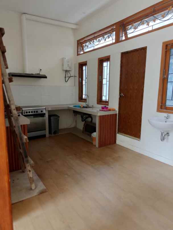 dijual rumah beji beji depok