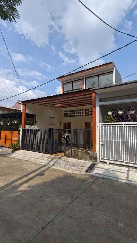 dijual rumah beji depok