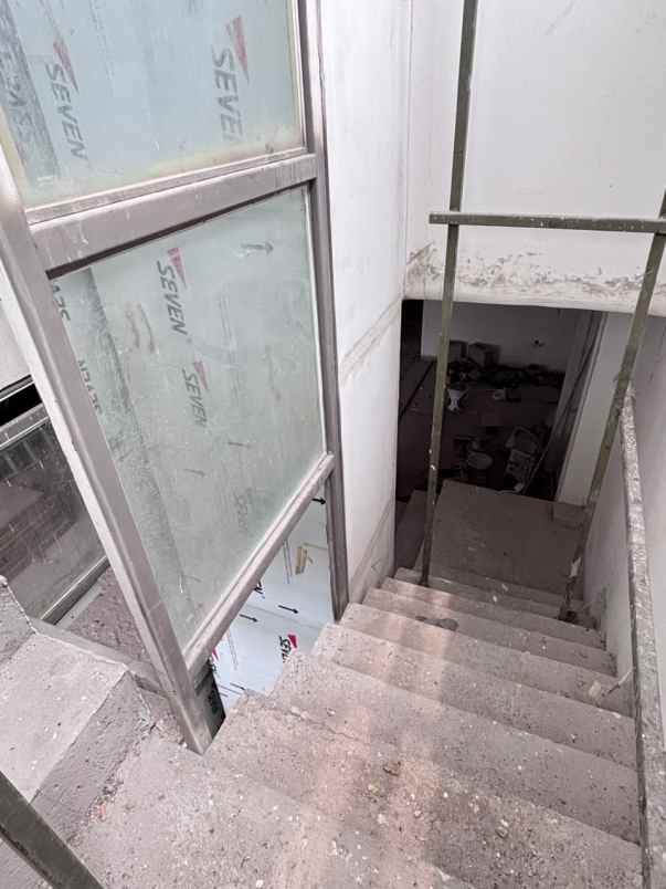 dijual rumah bekasi selatan