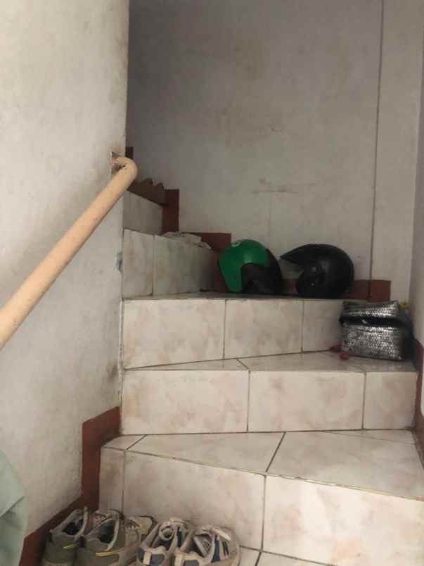 dijual rumah bentuk ruko di mangga besar jakarta barat