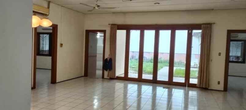 dijual rumah bintang diponggo