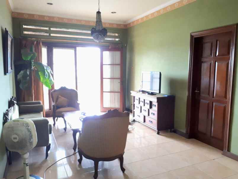 dijual rumah bintaro sektor 2