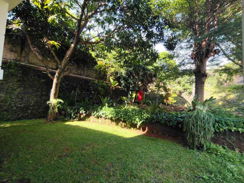 dijual rumah bintaro sektor 9