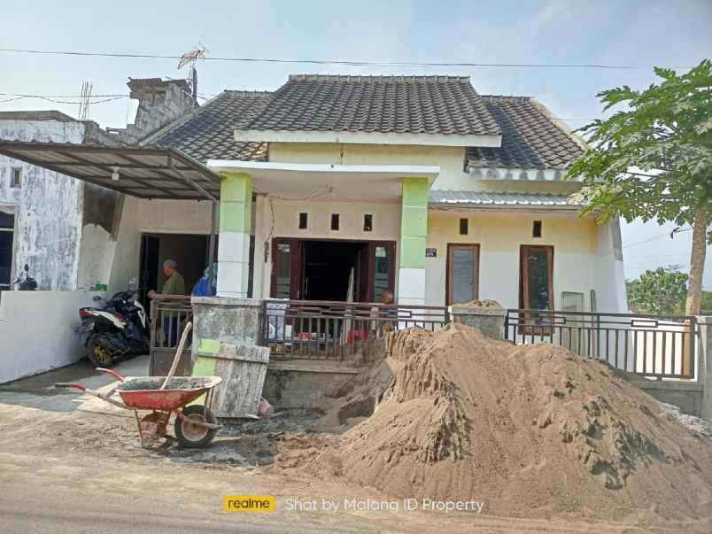 dijual rumah blimbing