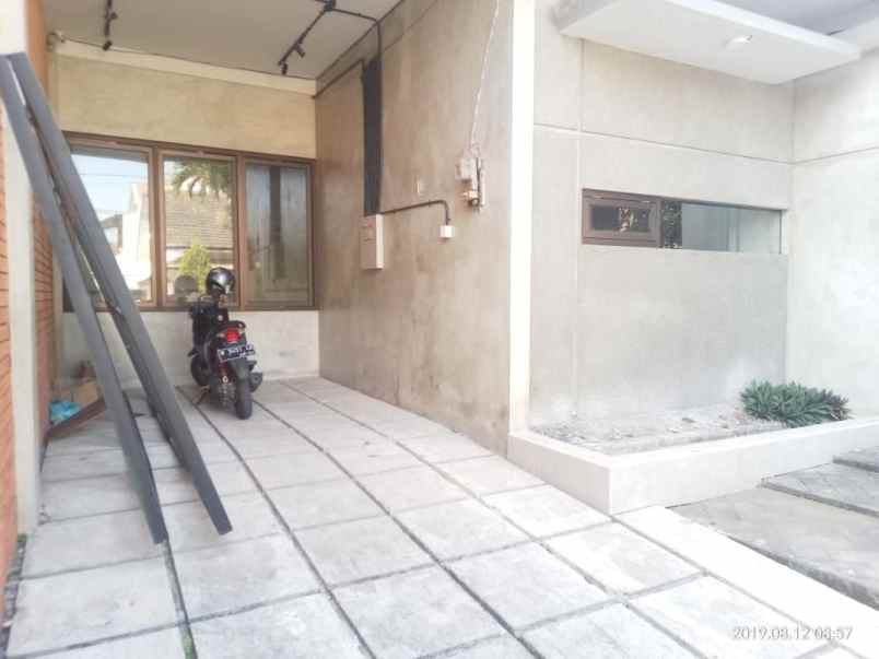 dijual rumah blimbing