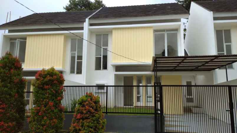 dijual rumah bnr rangga mekar