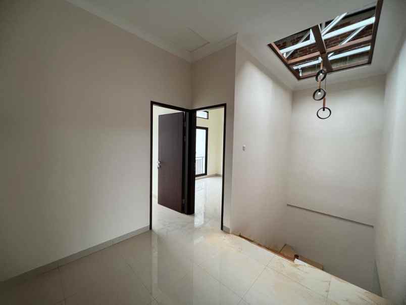 dijual rumah buahbatu