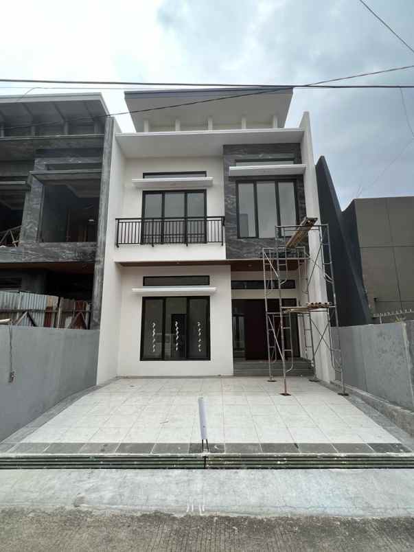 dijual rumah buahbatu