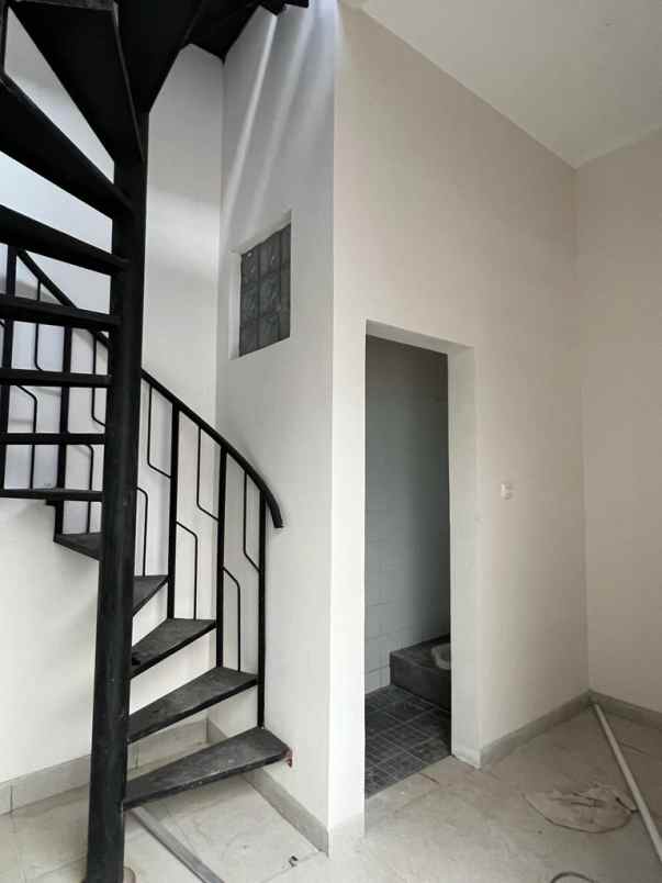 dijual rumah buahbatu