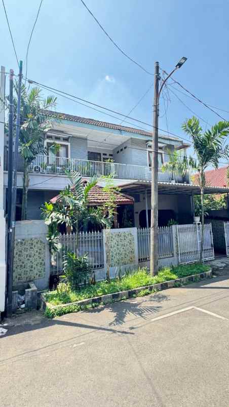 dijual rumah bukit raya pisangan