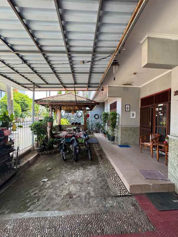 dijual rumah bukit raya pisangan