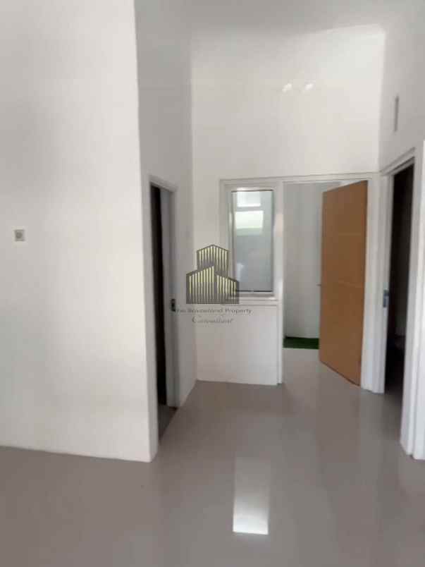 dijual rumah bulusan