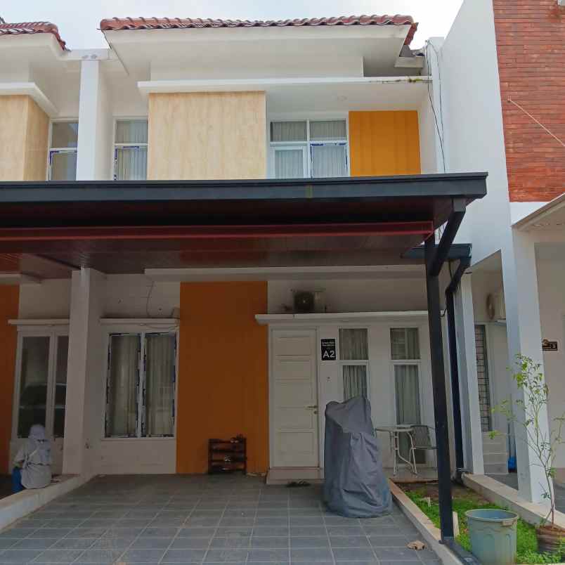 dijual rumah caman