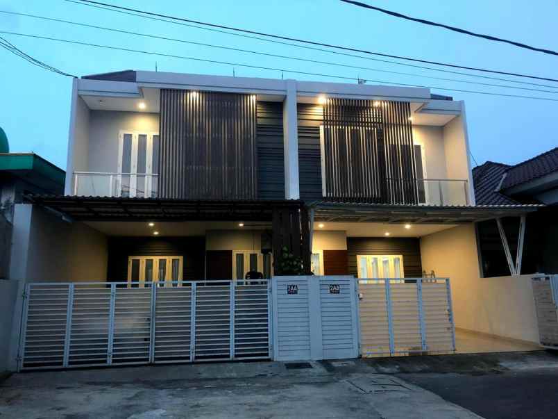 dijual rumah caman