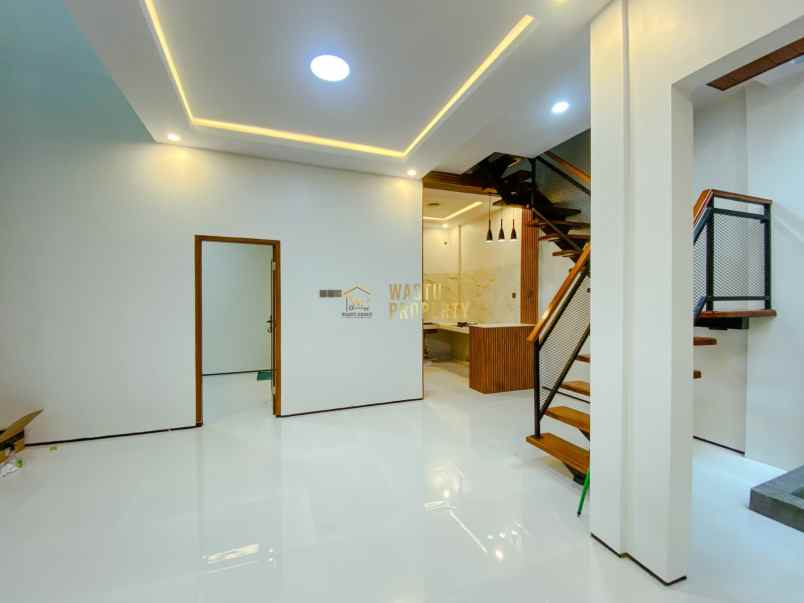 dijual rumah candi gebang maguwoharjo