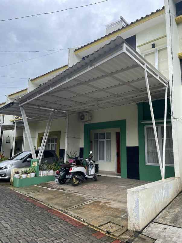 dijual rumah cantik siap huni di dekat lrt harjamukti