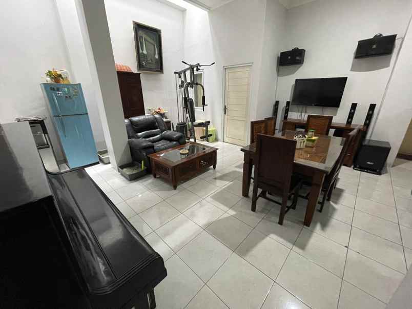 dijual rumah cempaka putih