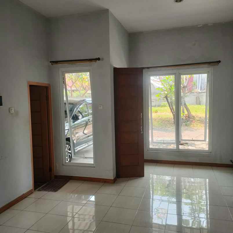 dijual rumah cempaka putih