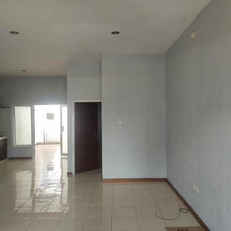 dijual rumah cempaka putih