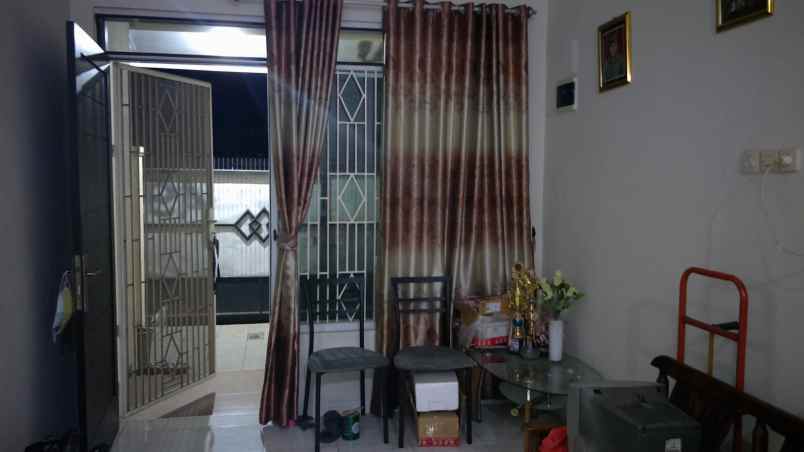 dijual rumah cengkareng timur