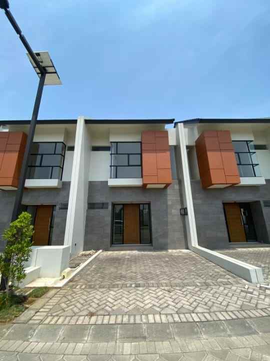 dijual rumah central park juanda