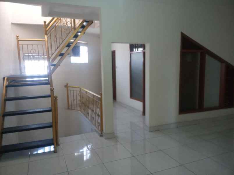 dijual rumah cicukang arcamanik ah