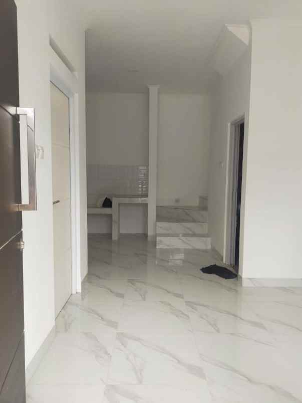 dijual rumah ciganitri