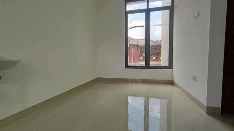 dijual rumah ciganitri buahbatu