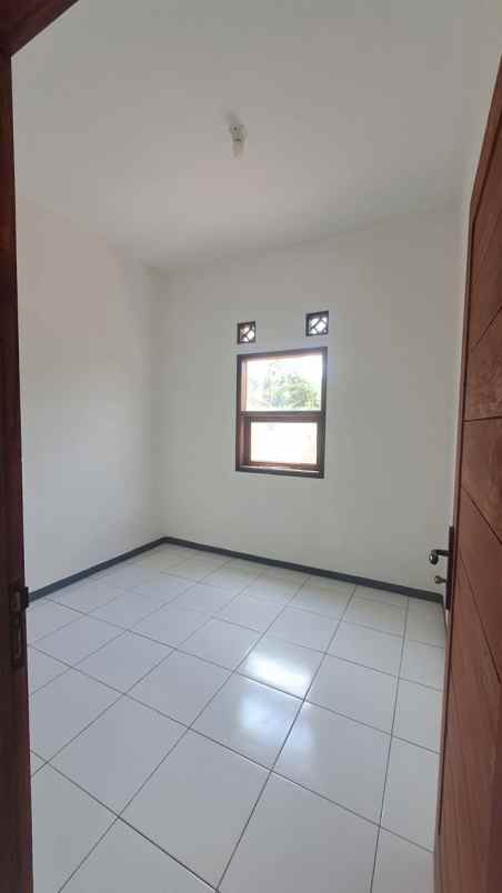 dijual rumah cikadut bandung