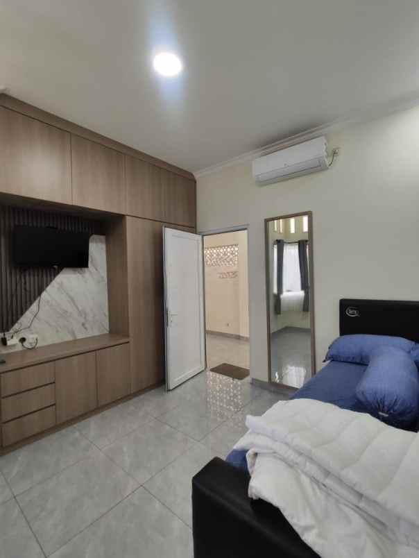 dijual rumah cikunir