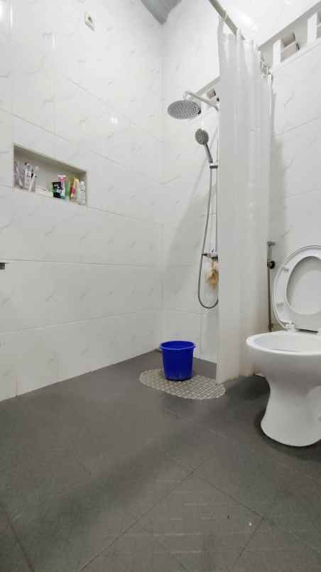 dijual rumah cilengkrang kec ujung