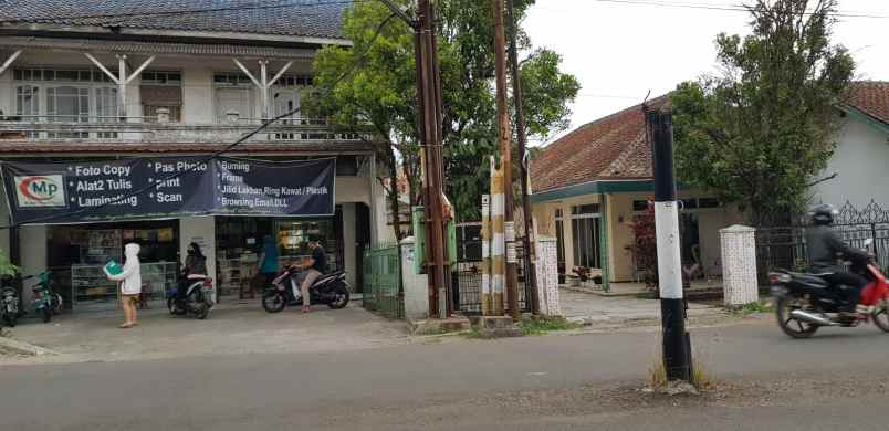 dijual rumah cilokotot